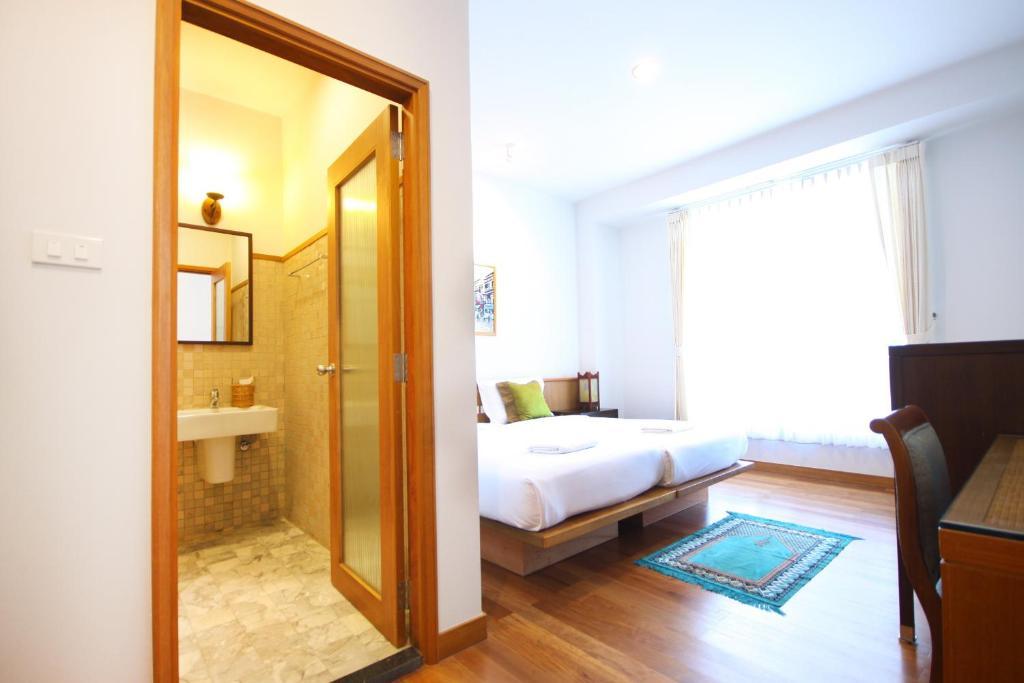 Baan Dinso Hostel@Ratchadamnoen بانكوك الغرفة الصورة