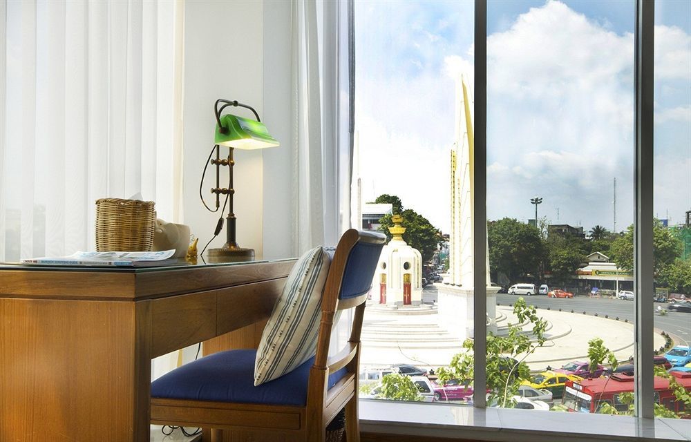 Baan Dinso Hostel@Ratchadamnoen بانكوك المظهر الخارجي الصورة